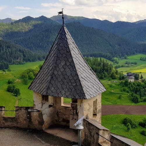 Wanderung und Ausflug auf Burg Hochosterwitz in Kärnten, Österreich. Aussichtspunkt.