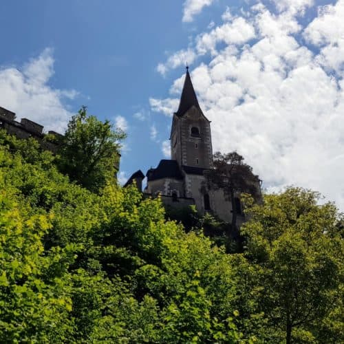 Die Burgkirche auf der Burg Hochosterwitz bei einem Besuch und Wanderung auf die Burganlage.