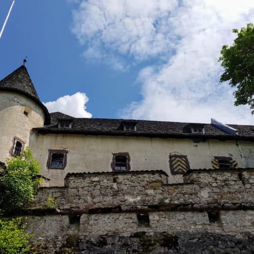 Aufgang auf die Burg Hochosterwitz - Sehenswürdigkeiten im Süden Österreichs.