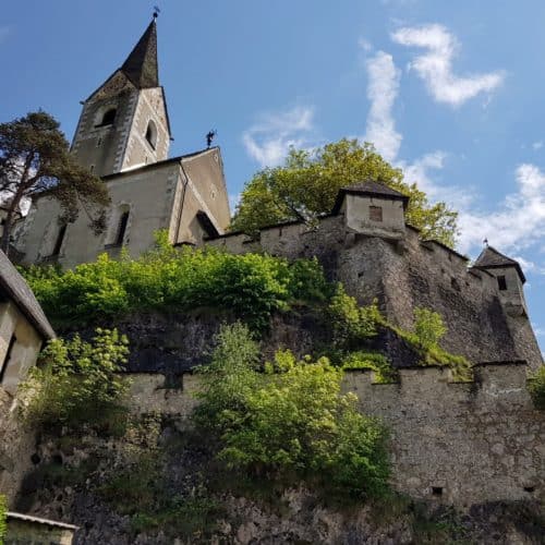 Burgkirche Ansicht Aufgang Wanderung auf Burg Hochosterwitz Kärnten