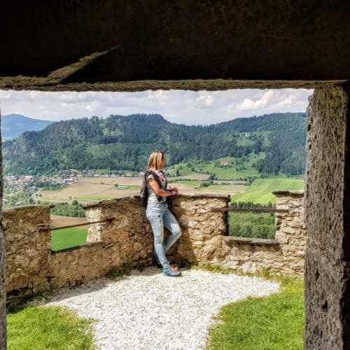 Impressionen Ausflug auf die Burg Hochosterwitz - Rastplatz mit Panorama-Sicht auf die Urlaubsregion Mittelkärnten.