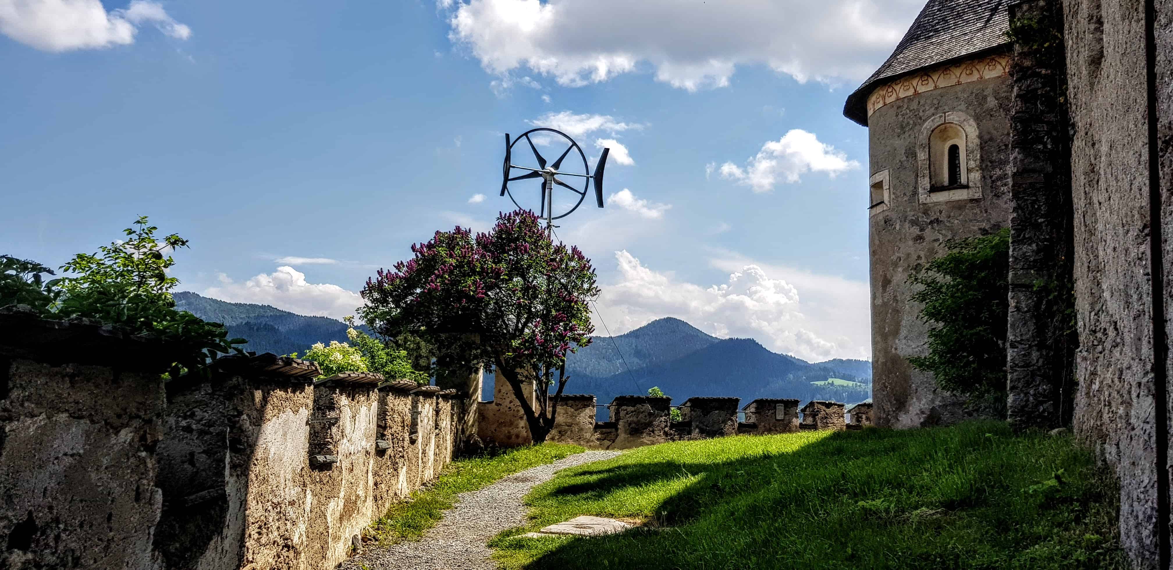 Schöner und abwechslungsreicher Aufgang für die ganze Familie auf die Burg Hochosterwitz in der Nähe von St. Veit und Klagenfurt.