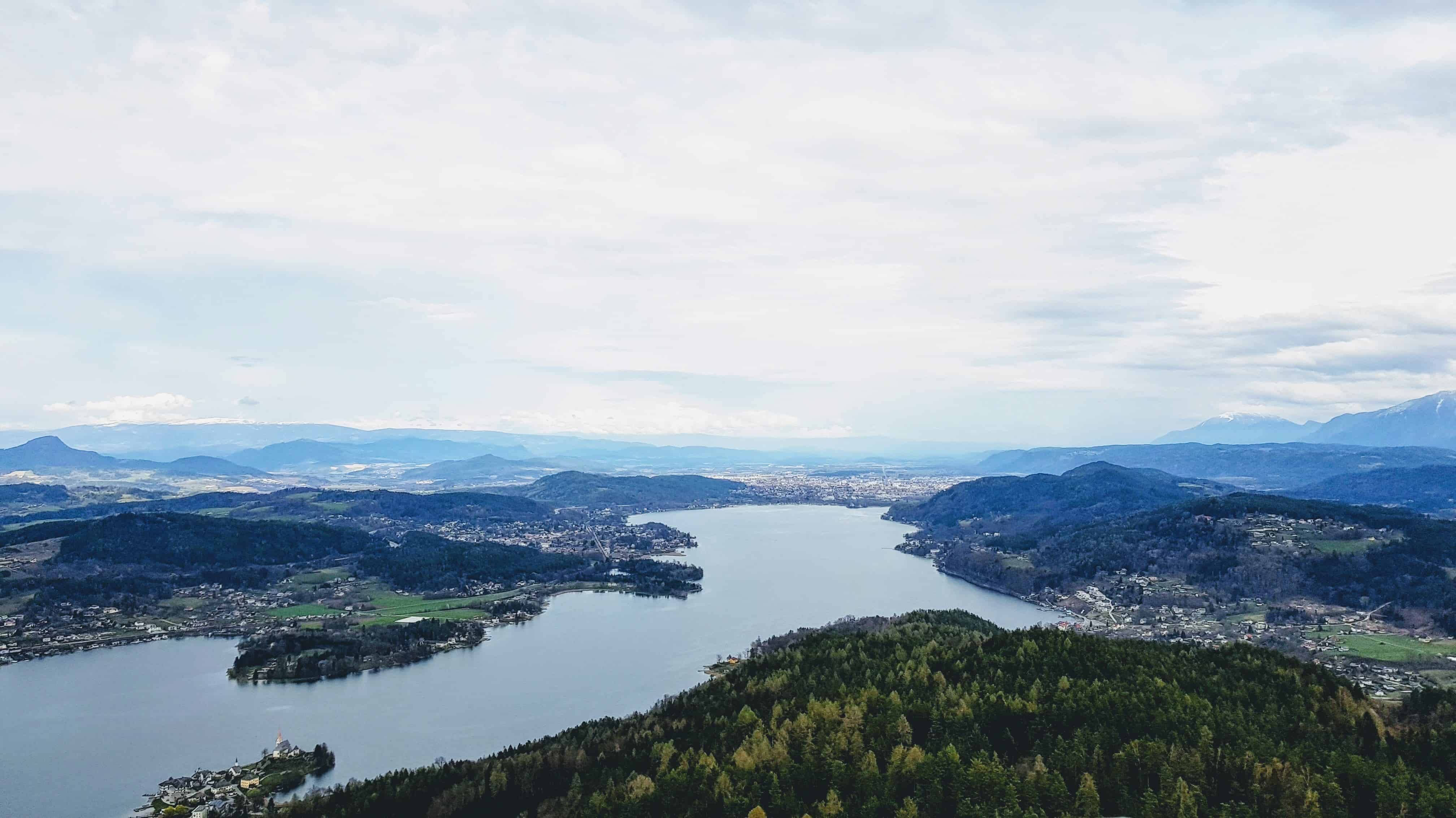 Urlaub in Kärnten - Ausflug zum Pyramidenkogel - Panoramablick auf Klagenfurt am Wörthersee