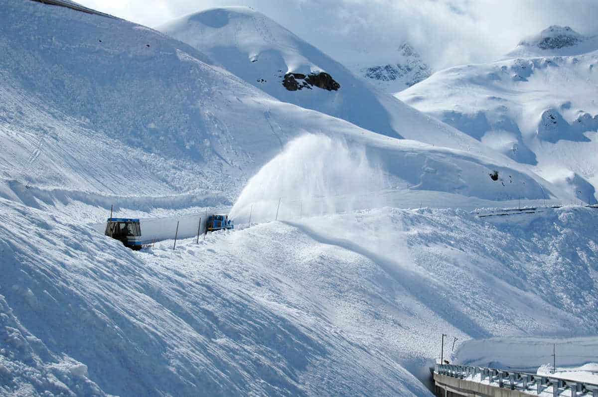 Winter Großglockner Hochalpenstraße Schneeräumung