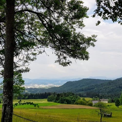 Blick Richtung Villach bei Ausflug in Schaubergwerke Terra Mystica und Montana in Bad Bleiberg