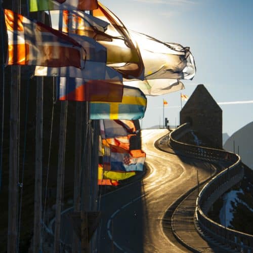 Sehenswürdigkeit Großglockner Hochalpenstraße Alpen-Panoramastraße bei Sonnenuntergang