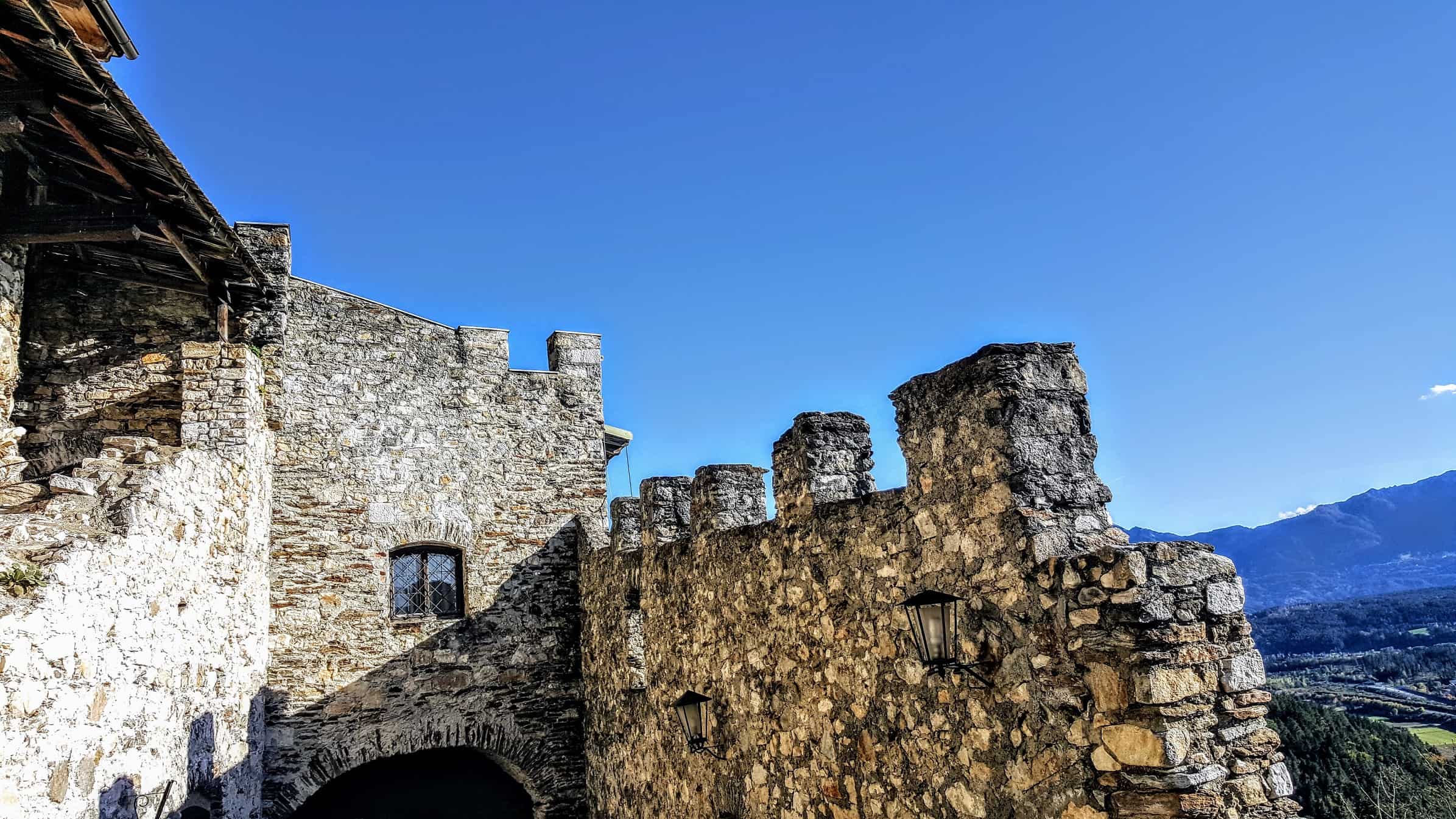 historische Mauern Burgruine Landskron am Ossiacher See