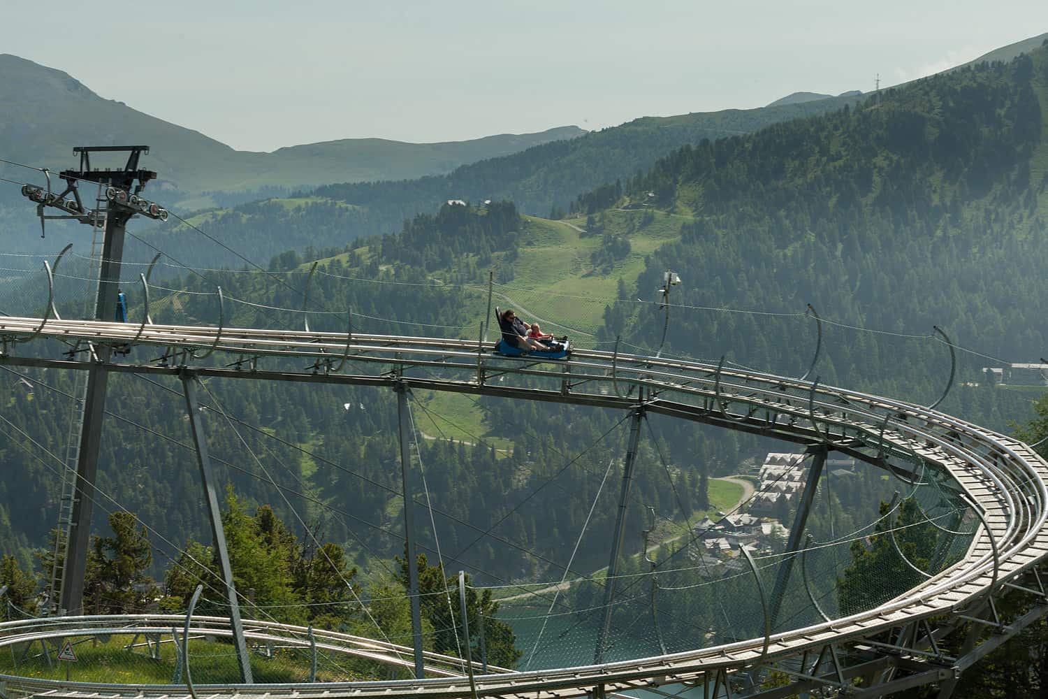 Die ganzjährig geöffnete Rodelbahn Nocky Flitzer auf der Turracher Höhe in Kärnten - Österreich