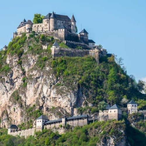 TOP-10 Ausflugsziel Burg Hochosterwitz in Kärnten, Österreich - Ausflugs-Highlight und Sehenswürdigkeit für die ganze Familie