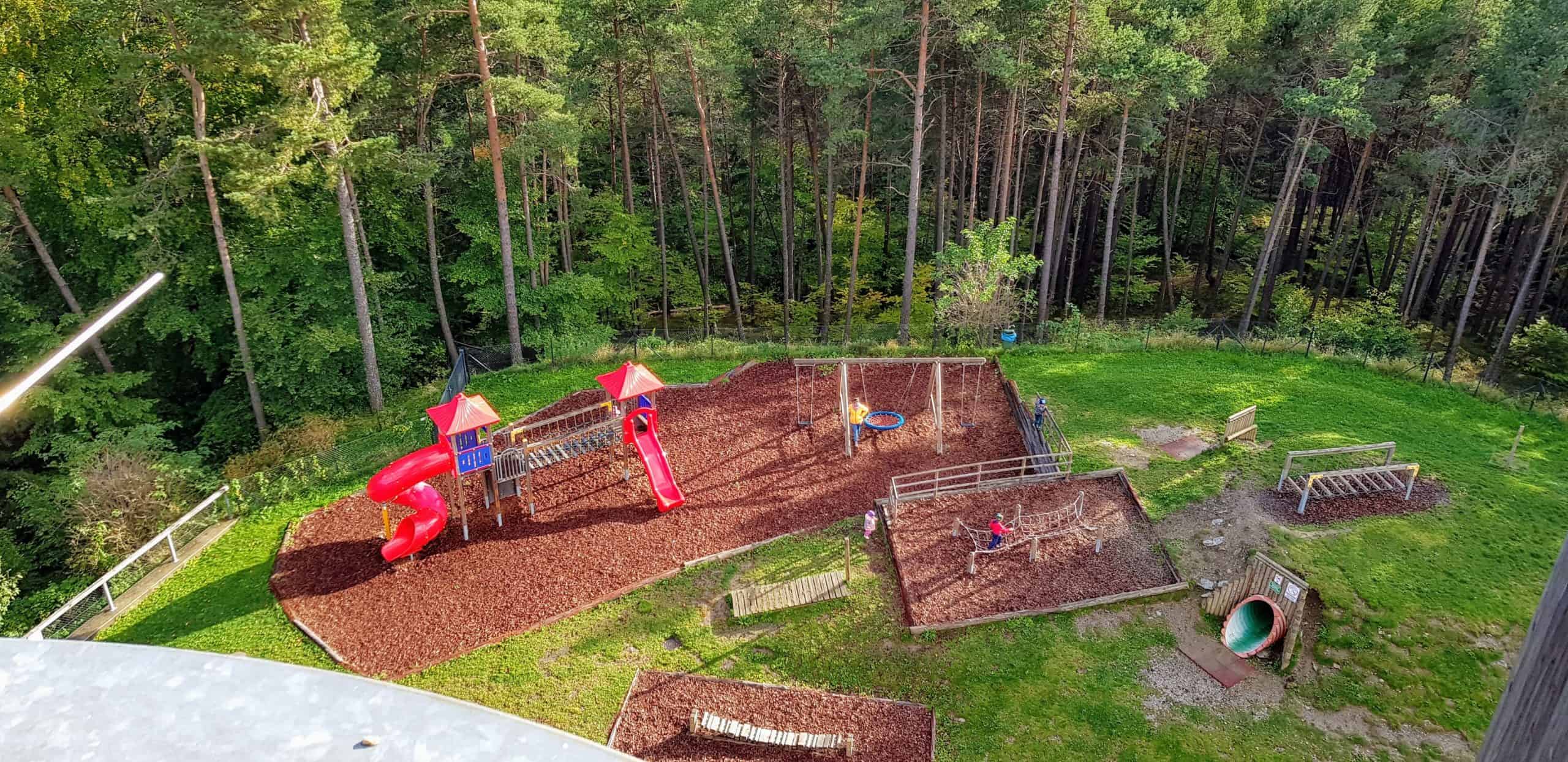 Kinderspielplatz am Pyramidenkogel - Aktivitäten für Familien mit Kindern in Kärnten - Urlaubsregion Wörthersee - Österreich