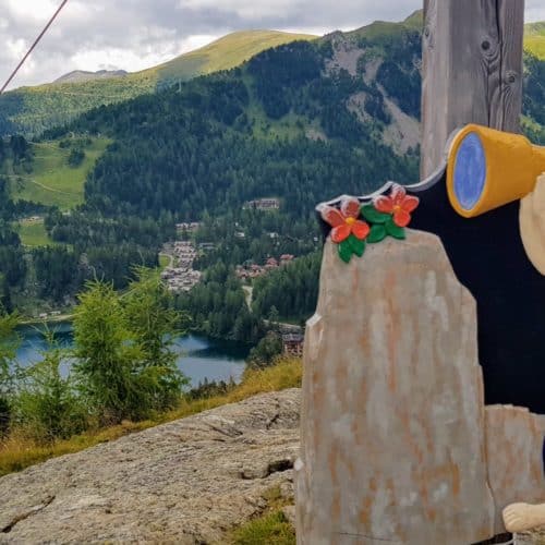 Ausflugsziele Kärnten Wandern auf der Turracher Höhe mit Blick auf Turracher See bei Panoramabahn