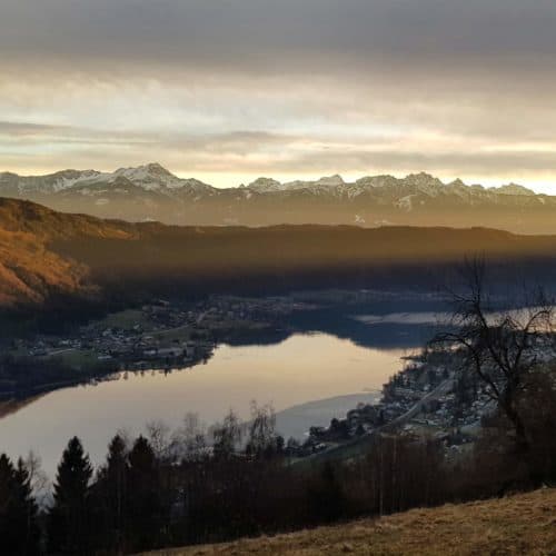 Ossiacher See mit Karawanken und Julische Alpen - Winterwandern in Kärnten