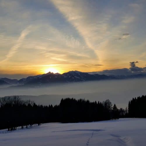 Winterlandschaft Nockberge Urlaubsregion Millstätter See in Kärnten - Sonnenuntergang