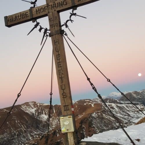 Winterwanderung abseits der Pisten auf Turracher Höhe in Kärnten & Steiermark - Wandern & Urlaub in Österreich