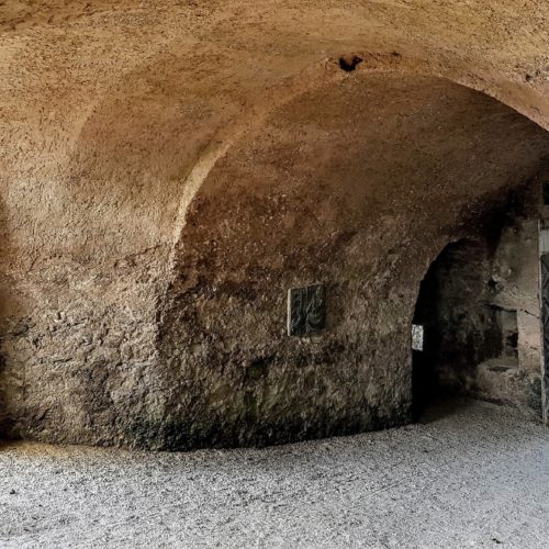 Burgtore Hochosterwitz - schöne Wanderung zu einem der beliebtesten Ausflugsziele in Mittelkärnten, Nähe Klagenfurt am Wörthersee