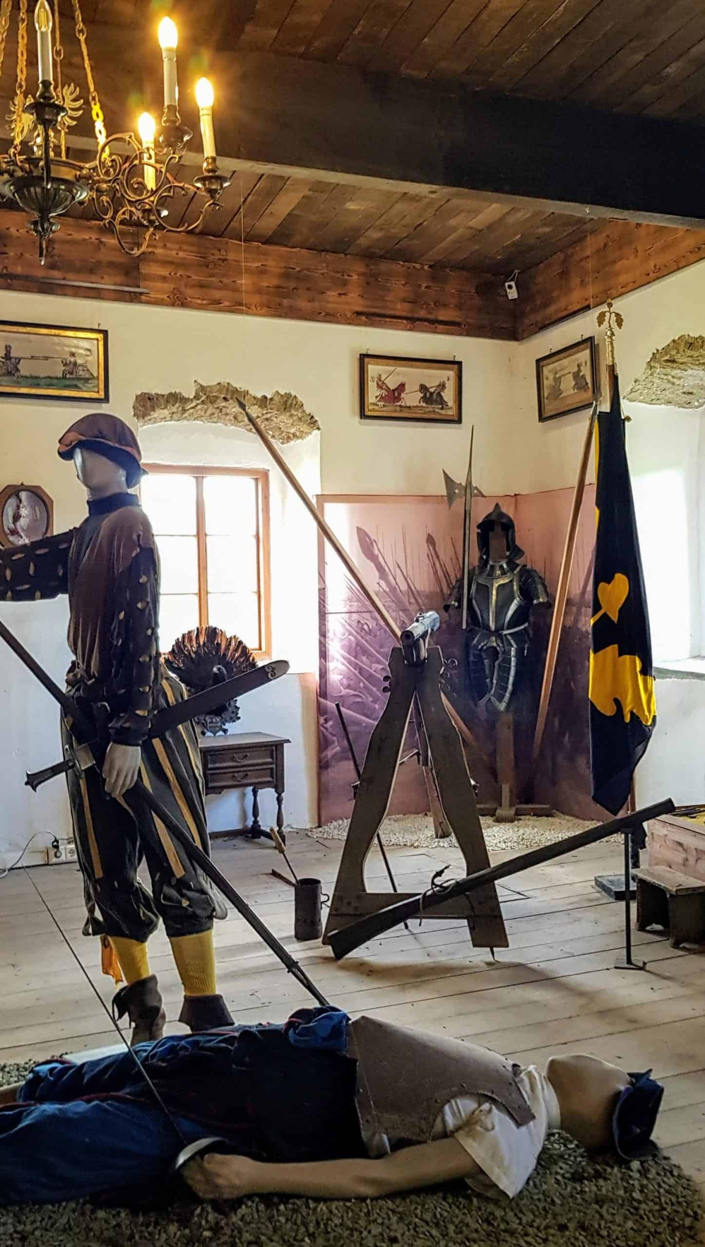 Im Khevenhüller Gardemuseum des beliebten Ausflugsziels Hochosterwitz in Kärnten - Museen und Ausstellungen in Österreich