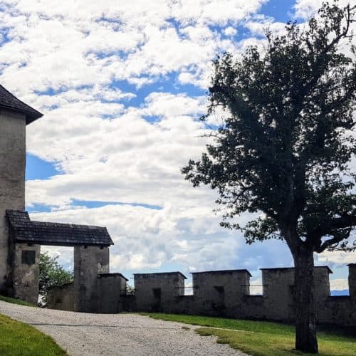 Hochosterwitz Kirchentor in der Nähe von St. Veit und Klagenfurt. Ausflugsziel in Kärnten.