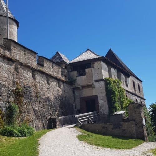 Kulmertor auf Burg Hochosterwitz - mittelalterliche Burgtore zur Verteidigung. Sehenswürdigkeit in Kärnten, Nähe St. Veit