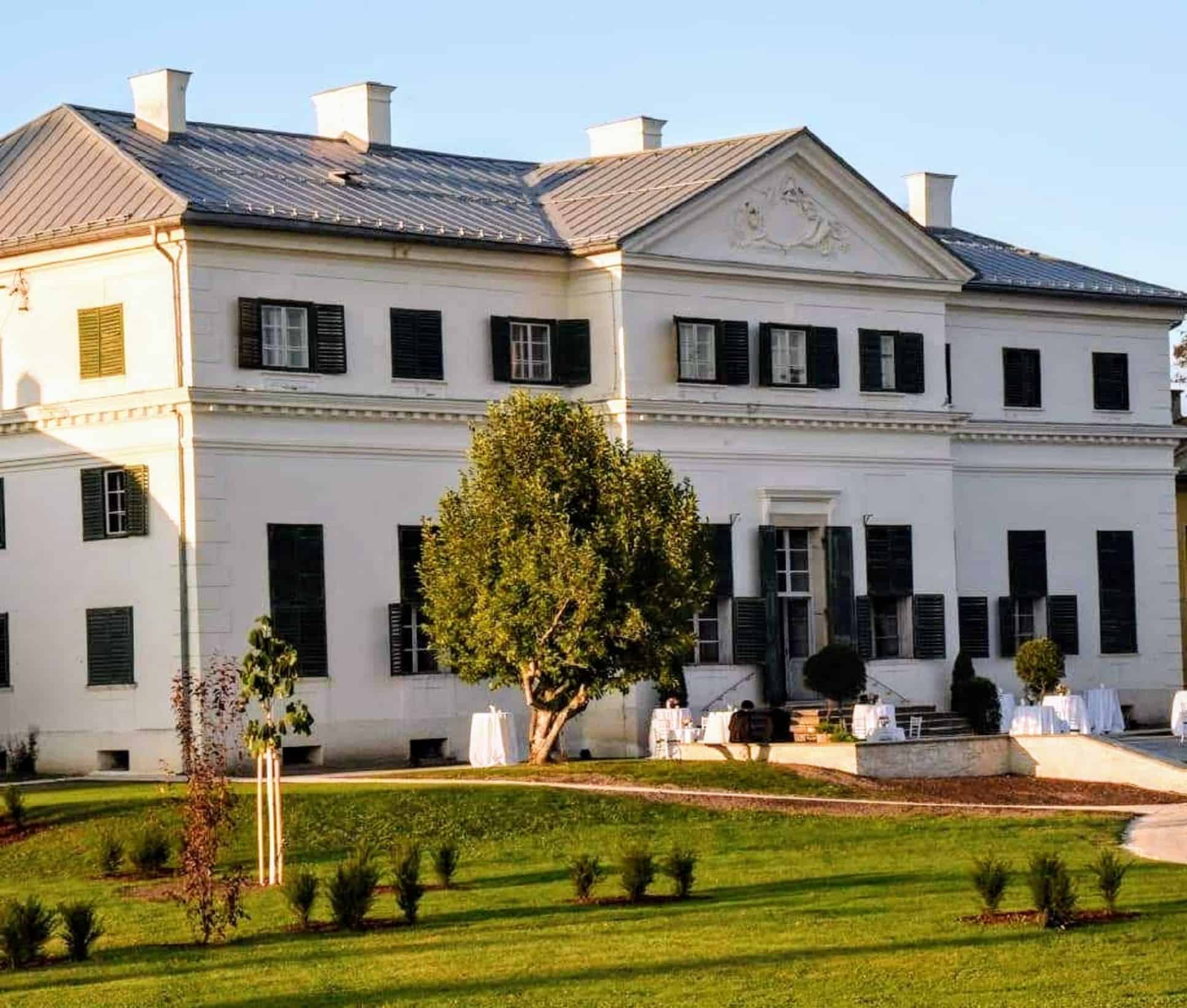 Schloss Rosegg der Familie Liechtenstein in Kärnten, Nähe Velden am Wörthersee. Ausflugsziel und Veranstaltungsort im Rosental.