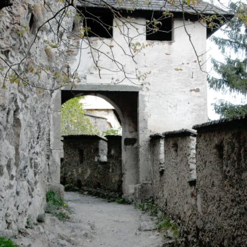 Nautor - Burgtor auf der Burg Hochosterwitz. Sehenswürdigkeit in Kärnten, Nähe St. Veit und Klagenfurt.