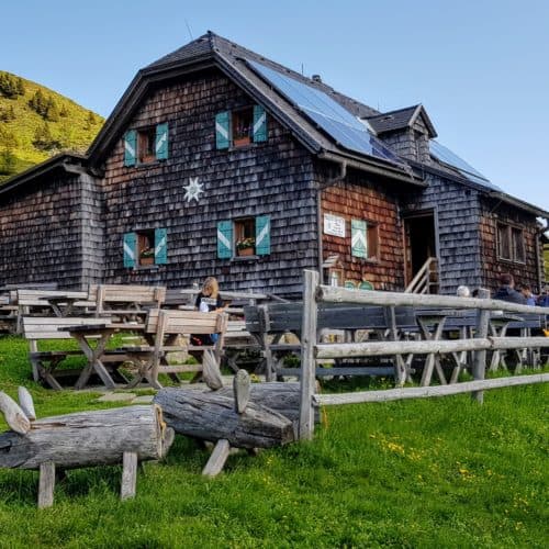 Geheimtipp am Millstätter See - Millstätter Hütte auf der Millstätter Alm in den Nockbergen - Kärnten, Österreich