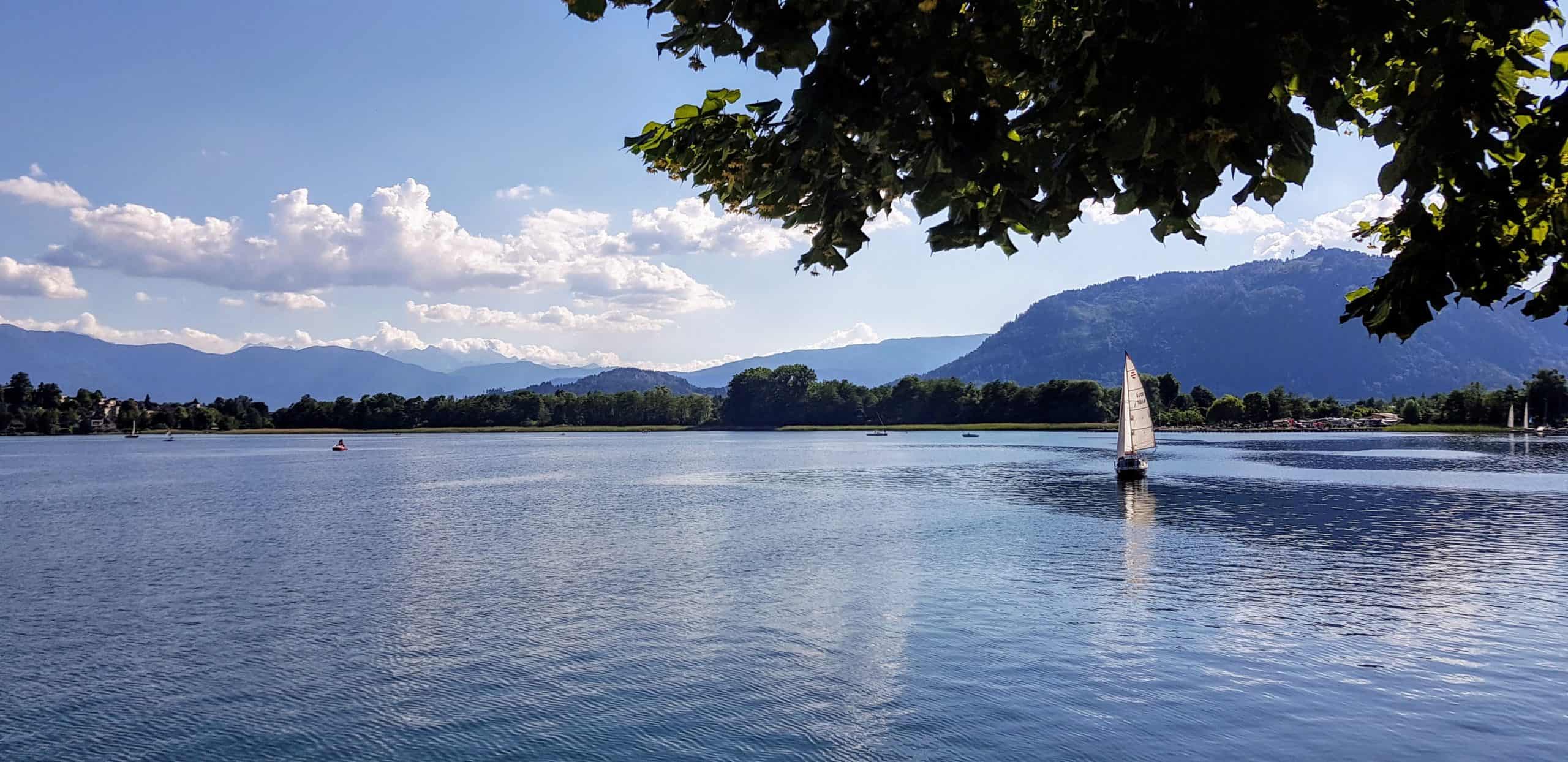 In Annenheim am Ossiacher See mit Blick Richtung Landskron