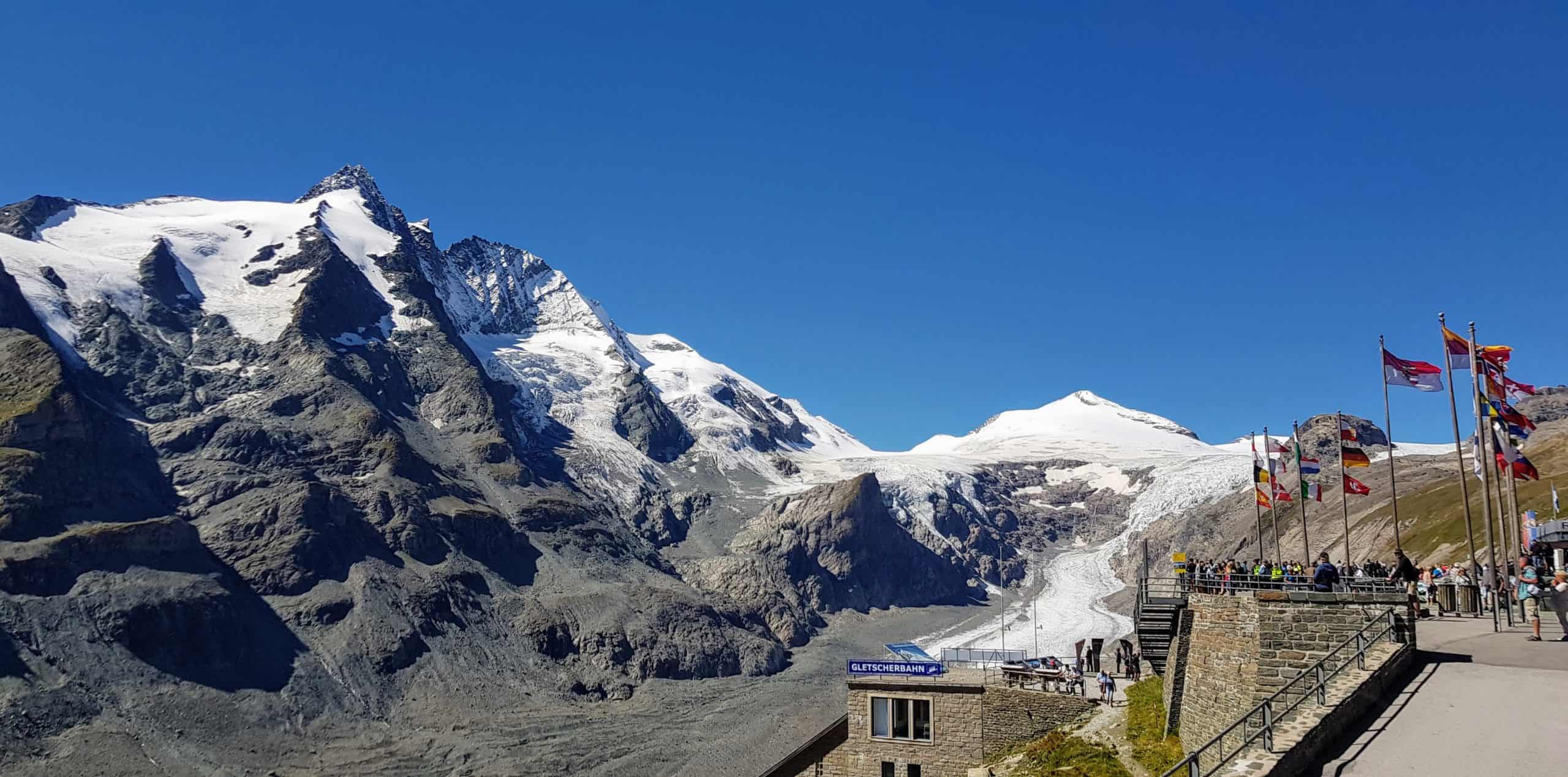 Großglockner, der schwarze Berg. Höchster Berg in Österreich im Nationalpark Hohe Tauern - Kärnten & Tirol - mit Gletscherbahn & Pasterze