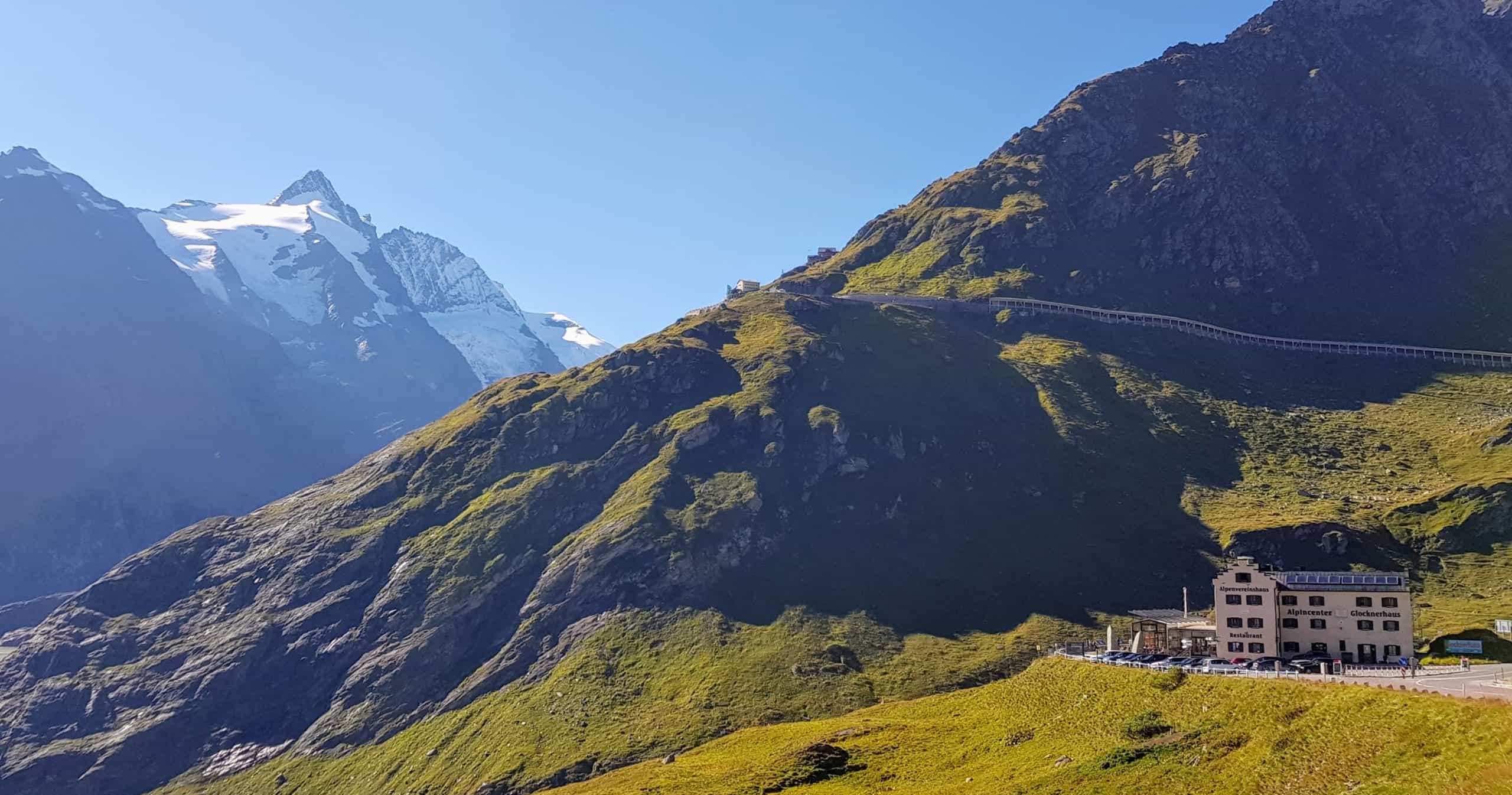 Großglockner Herbst auf Hochalpenstraße Richtung Kaiser Franz Josefs Höhe - Sehenswürdigkeit in Österreich, Kärnten & Salzburg