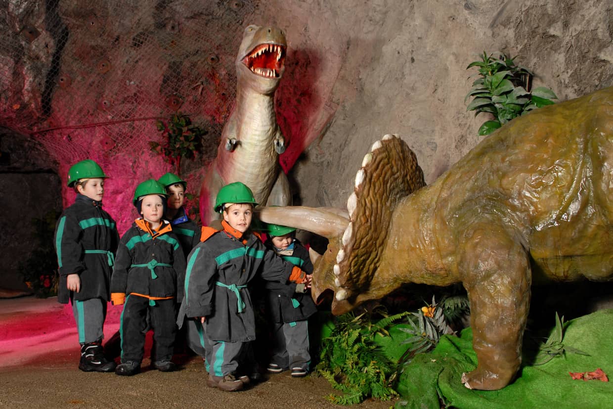 Winteraktivitäten mit Kinder für Familien in Kärnten - Ausflug in das Schaubergwerk Terra Mystica bei Villach