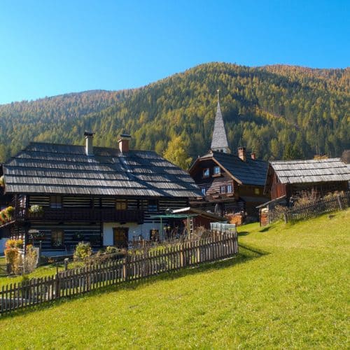 St. Oswald bei Bad Kleinkirchheim. Ort für Wanderungen und Ausflüge in der Natur. Sehenswert in Österreich