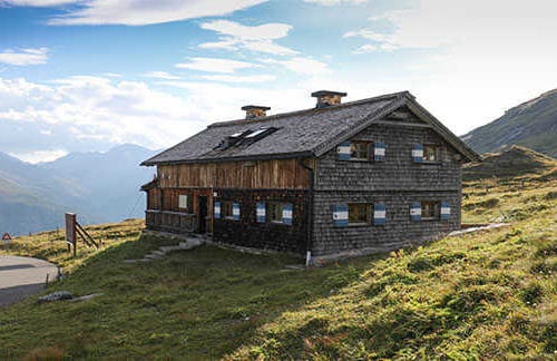 Hüttenurlaub als Geschenksidee im Onlineshop der Großglockner Hochalpenstraße in Österreich