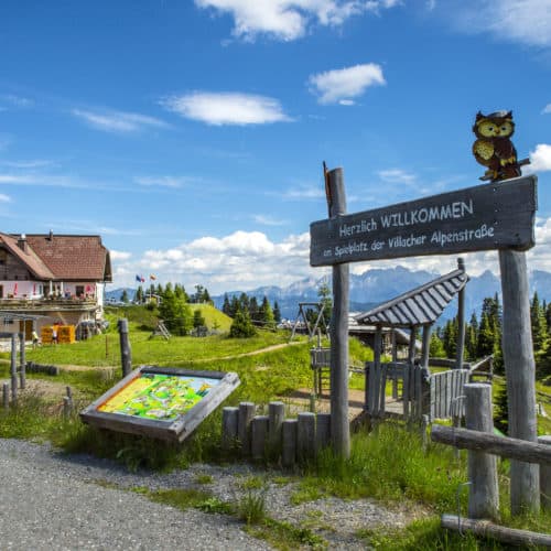 Spielplatz Rosstratte der Villacher Alpenstraße - Ausflugsziel für Familien Nähe Villach in Kärnten