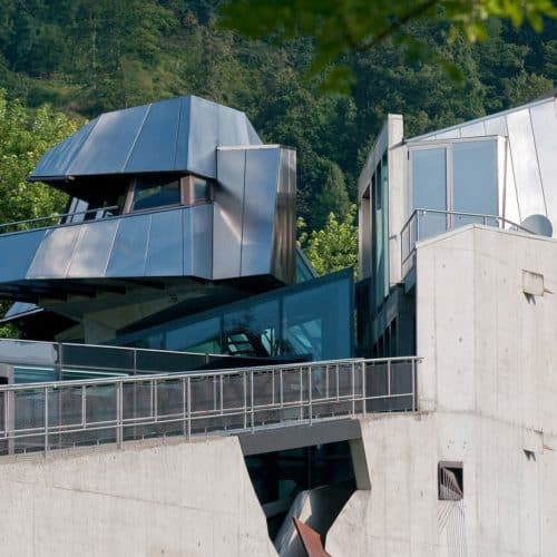 Domenig Steinhaus in Steindorf am Ossiacher See - Sehensürdigkeit & Ausflugsziel in Villach (Region)