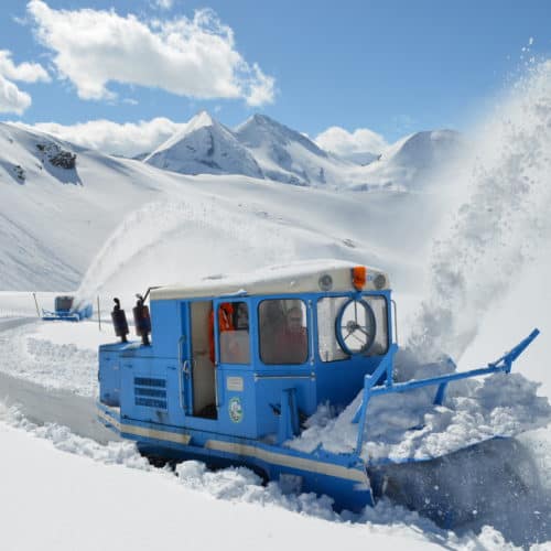 Gropglockner Hochalpenstraße Schneeräumung Panoramastraße