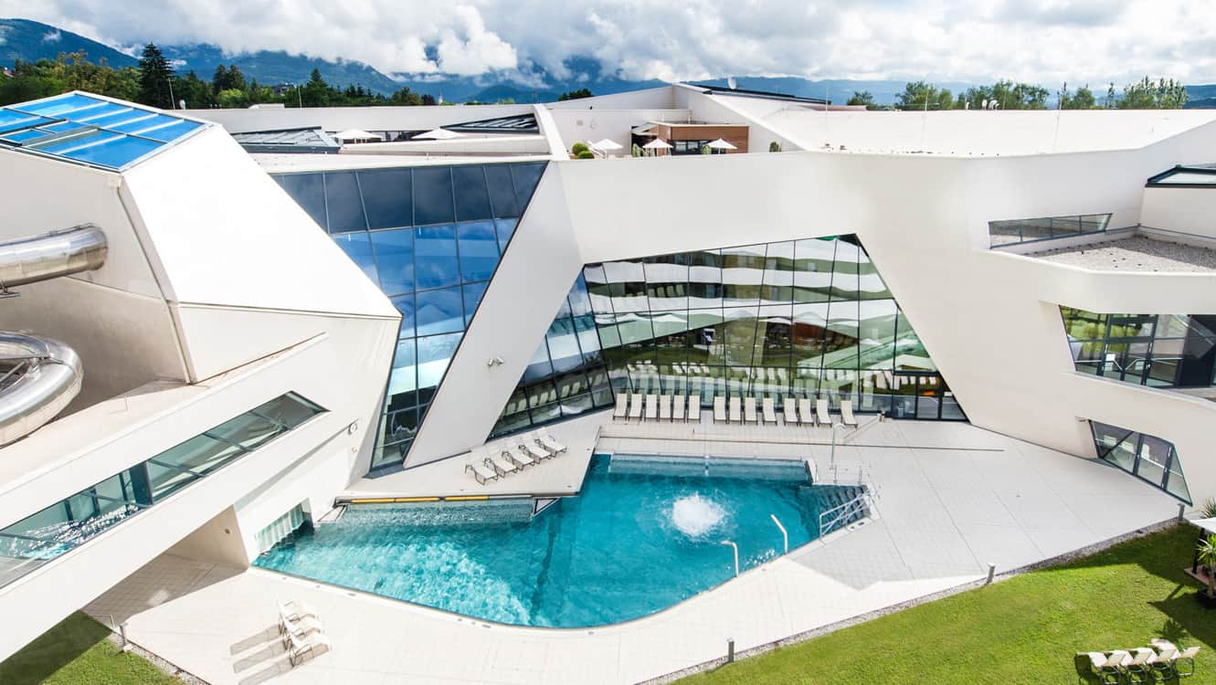 Ganzjährig geöffnete Kärnten Therme in der Region Villach für Freizeitaktivitäten in Österreich