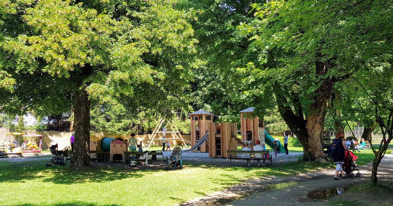 Kinderspielplatz & Kleintierzoo im Tierpark Rosegg - Ausflugsziel für Familien im Rosental, Kärnten