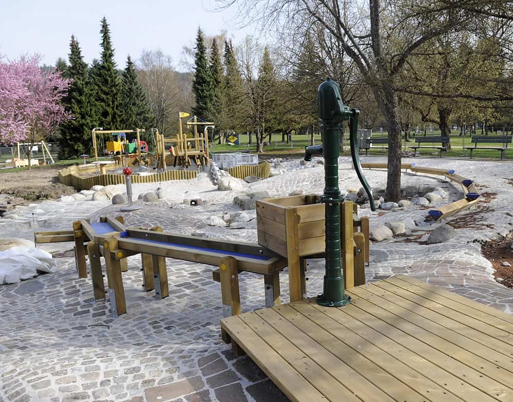 Kinderspielplatz im Europapark Klagenfurt am Wörthersee in Kärnten