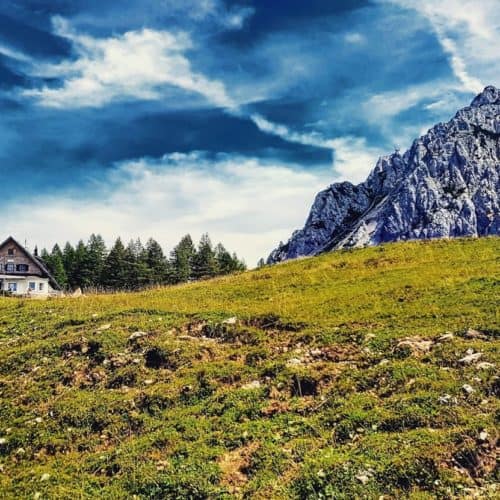 Wandern & Ausflug zur Klagenfurter Hütte am Fuße des Kosiak in den Karawanken - Carnica Region Rosental in Kärnten