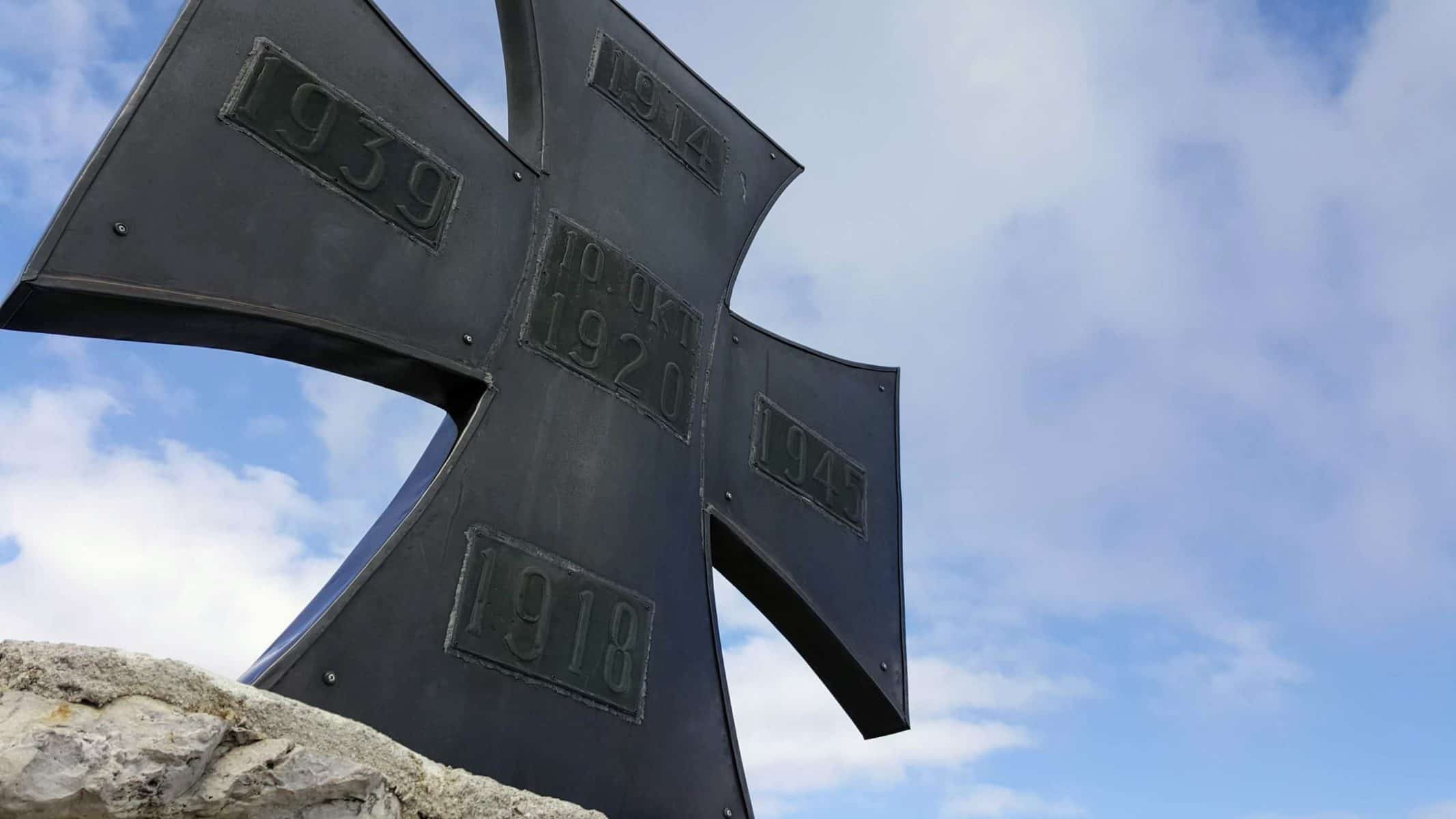 Gartnerkofel Gipfelkreuz - Berg in Kärnten am Nassfeld, Österreich