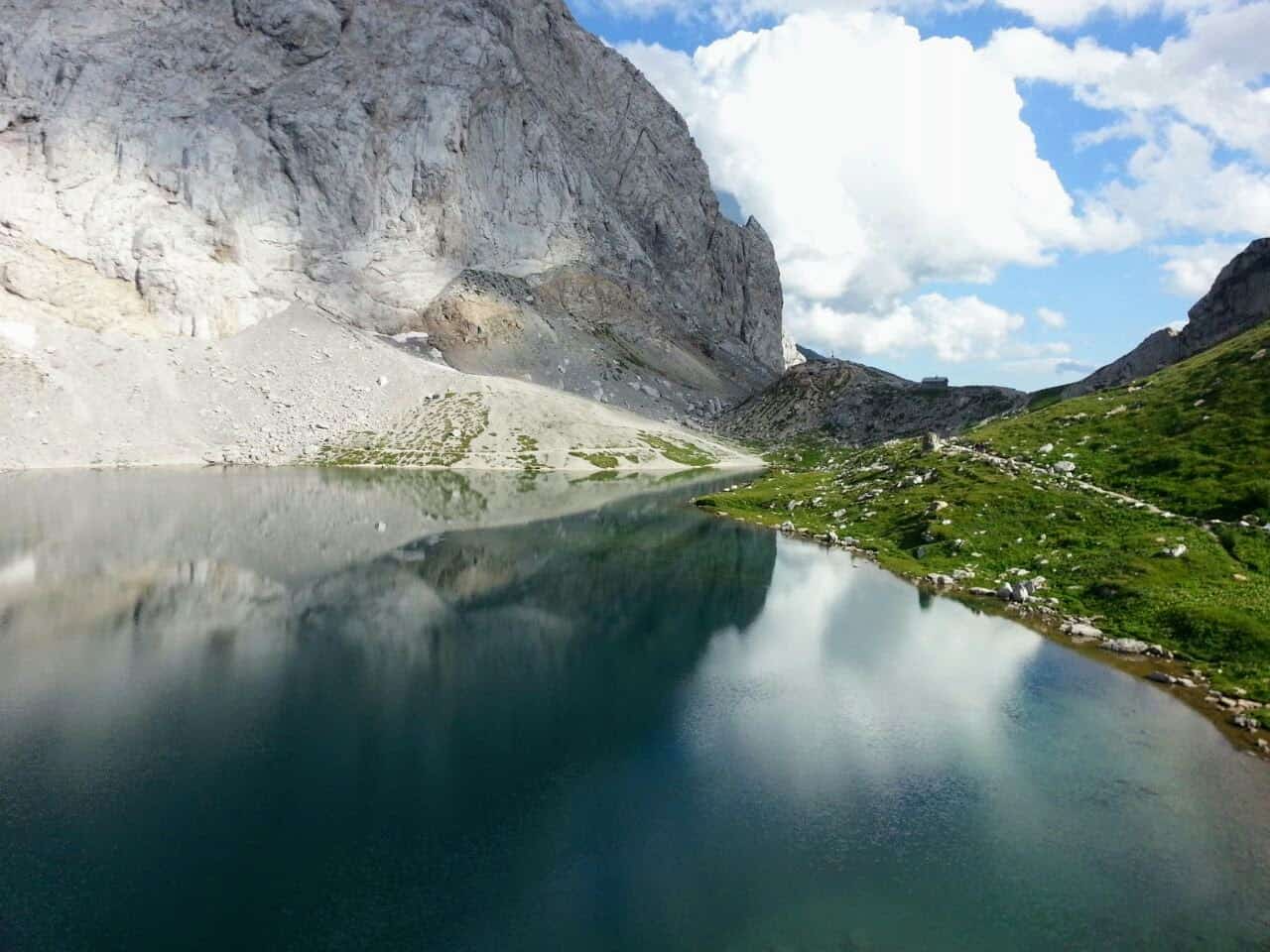 Wolaysersee in Kärnten - Wandern zum Bergsee in den Karnischen Alpen im Gailtal, Österreich