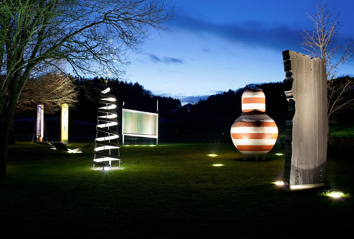 Sehenswerter Skulpturenpark Holzbau Gasser im Rosental