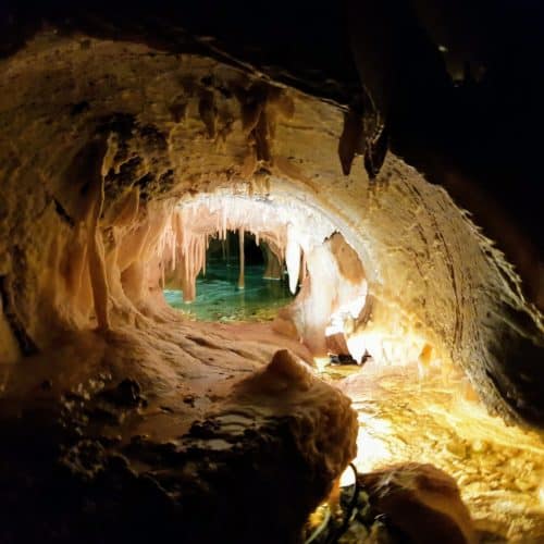 Schlechtwetterprogramm Familienausflug in Obir Tropfsteinhöhlen in Kärnten mit unterirdischem See